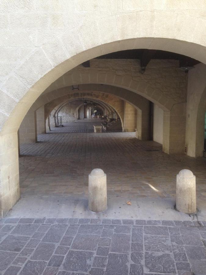 Uzès à pied, Appartement dans cadre d'exception Exterior foto